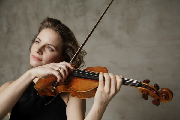Julia Fischer (violin) and the Rundfunk-Sinfonieorchester Berlin - Müpa  Budapest