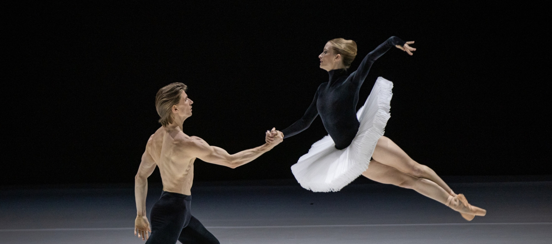 Ballet Company of Győr: Movements to Stravinsky / Mimi