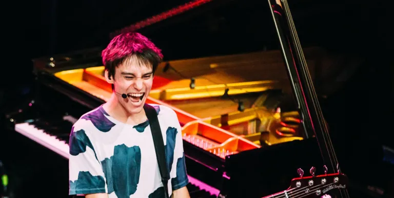 19067_jacob_collier_171017_02.jpg