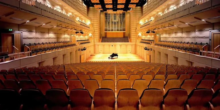 konzerthaus_dortmund.jpg