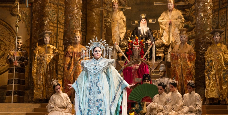 22582_puccini_turandot_met_191012_02.jpg