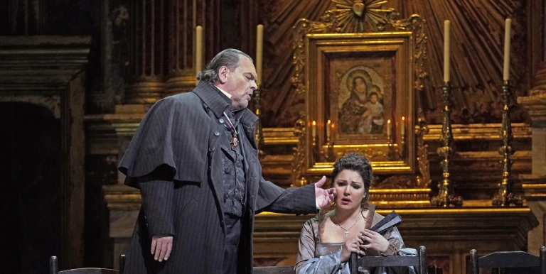 22571_puccini_tosca_met_200411_01.jpg