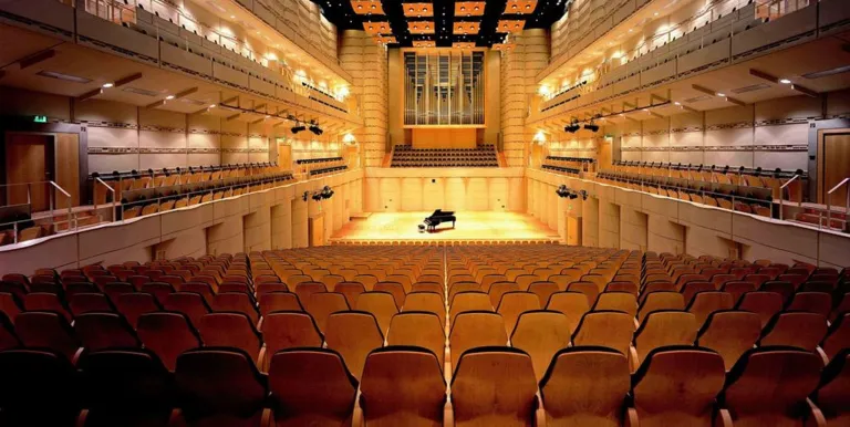 konzerthaus_dortmund.jpg