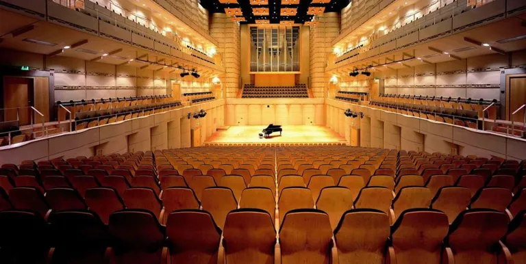 konzerthaus_dortmund.jpg