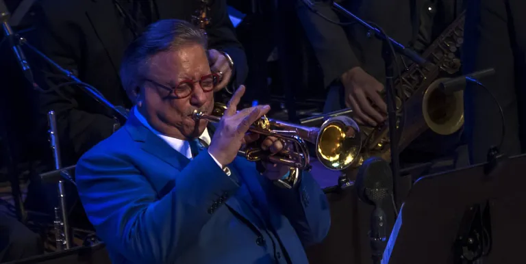 26025_Arturo_Sandoval_Holiday_Jazz_211204_01.jpg
