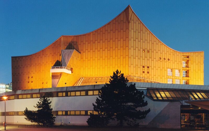 Berlin_PhilharmonieBerlincSchirmer.jpg