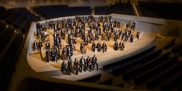 31459_liszt_unnep_alan_gilbert_leif_ove_andsnes_ndr_elbphilharmonie_orchester_261021_06.jpg
