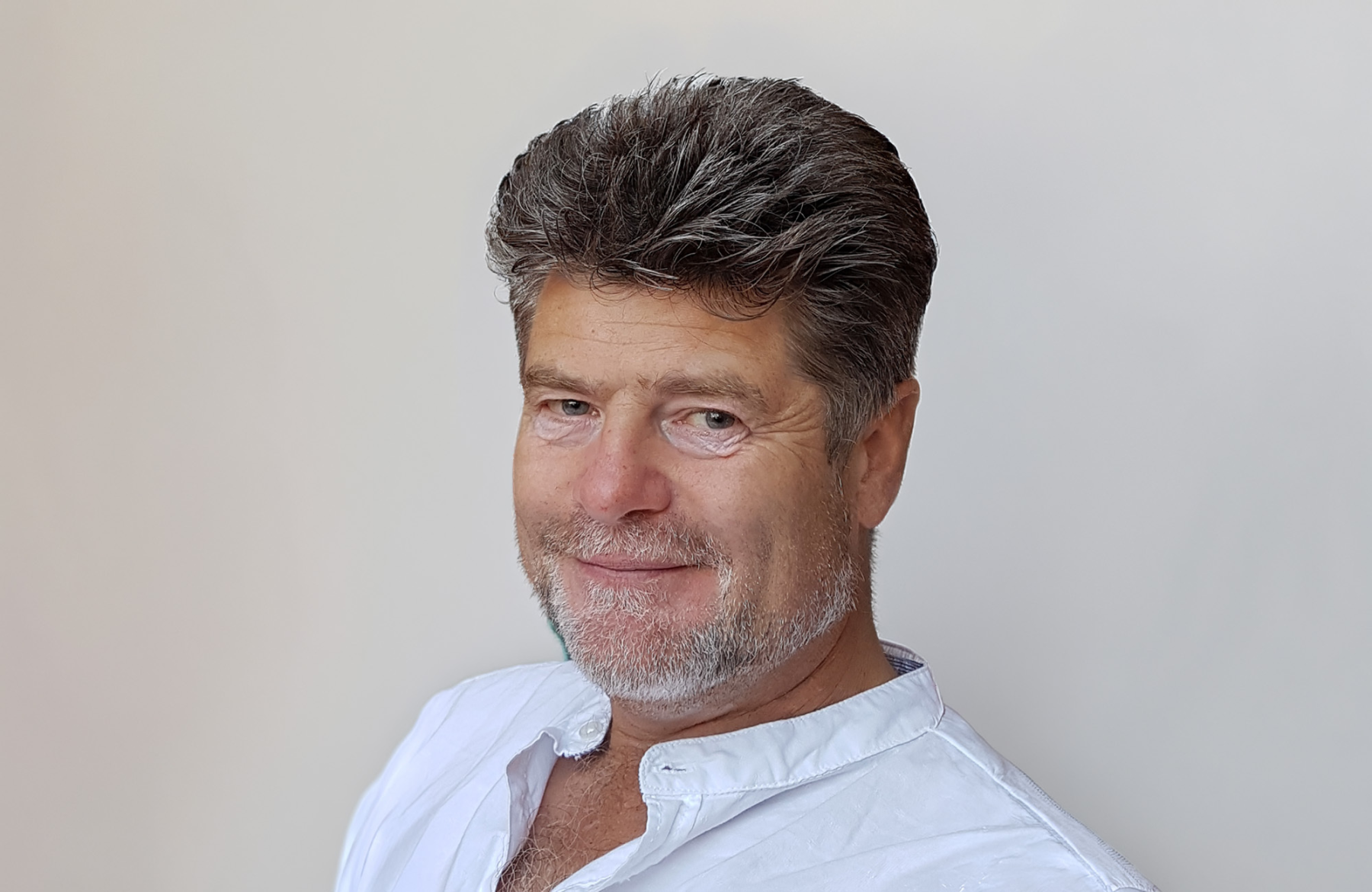 wagner_eletrajzok_Jurgen_Sacher.jpg