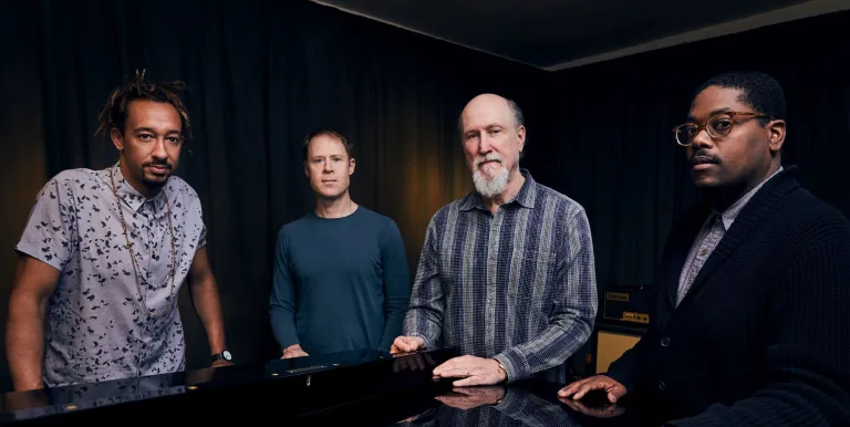 30235_jazzlegendak_john_scofield_combo_75_270307_01.jpg