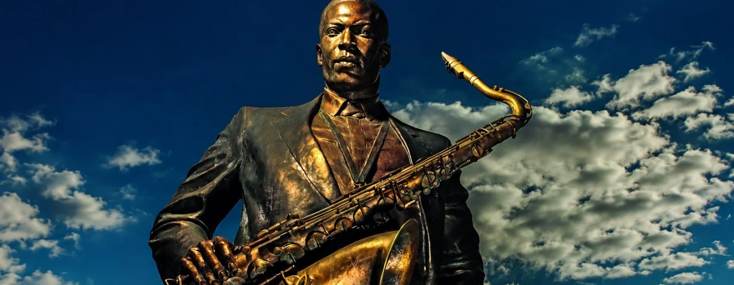 Jazz_Coltrane_Coltrane-Bronze-Statue__JerryWolford-ScottMuthersbaugh.jpg