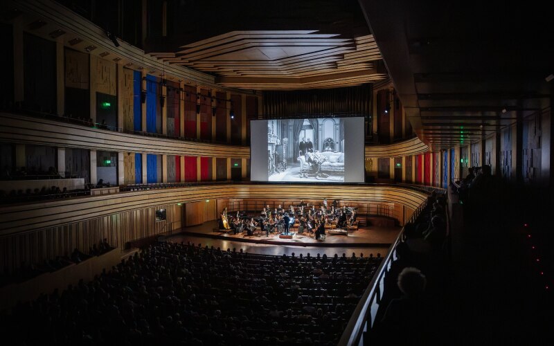 260214_Chaplin_Nagyvarosi_fenyek__1931__-_filmkoncert_c_Nagy_Attila_MUPA_408338.jpg