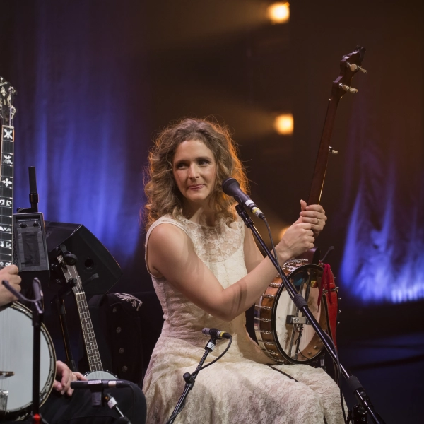 9997_bela_fleck_abigail_washburn_151108.jpg