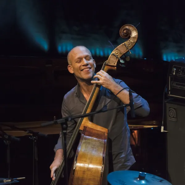 19060_avishai_cohen_trio_171011.jpg