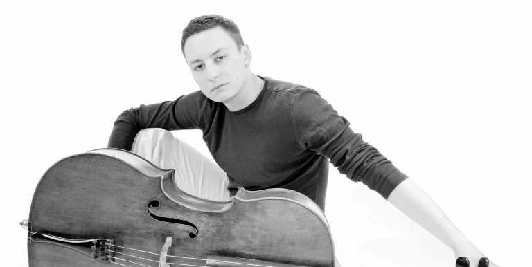 14343_tomasz_daroch_es_a_kodaly_filharmonikusok_debrecen_151115_01.jpg