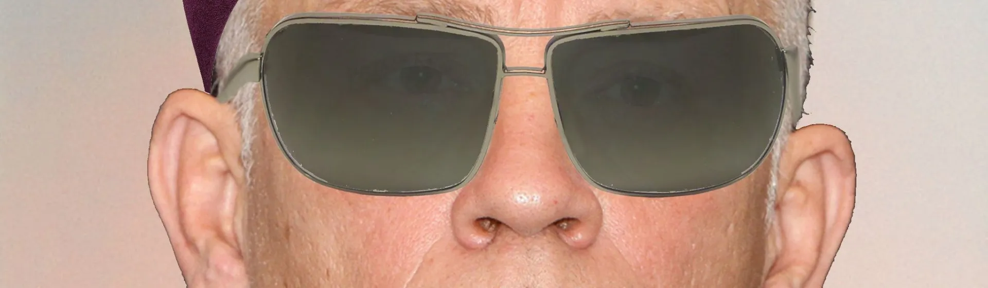 16735_just_call_me_god_170404_01-8.jpg