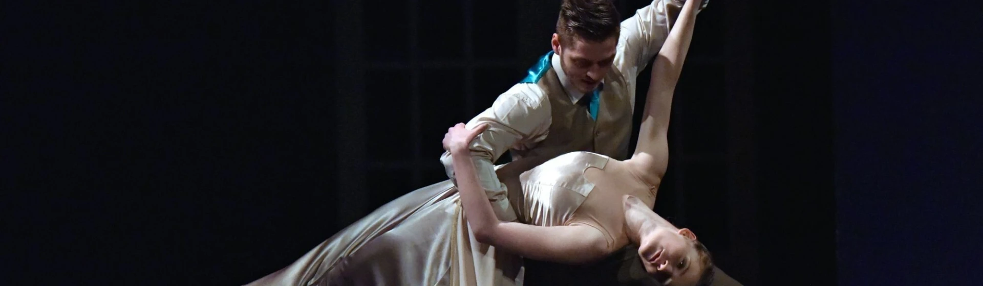 19182_anna_karenina_170913_04.jpg