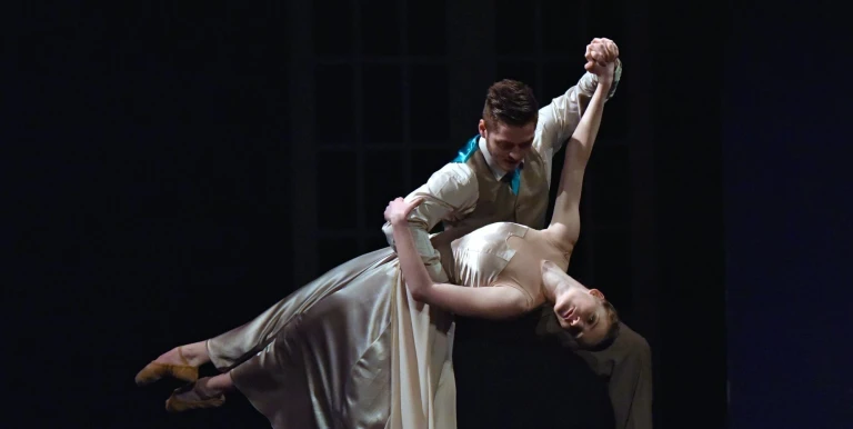 19182_anna_karenina_170913_04.jpg