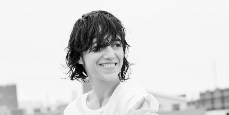 22436_charlotte_gainsbourg_190630_01.jpg