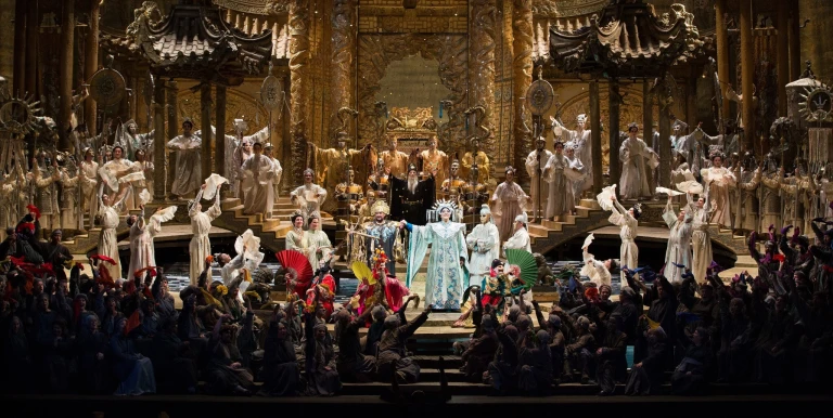 22582_puccini_turandot_met_191012_01-10.jpg