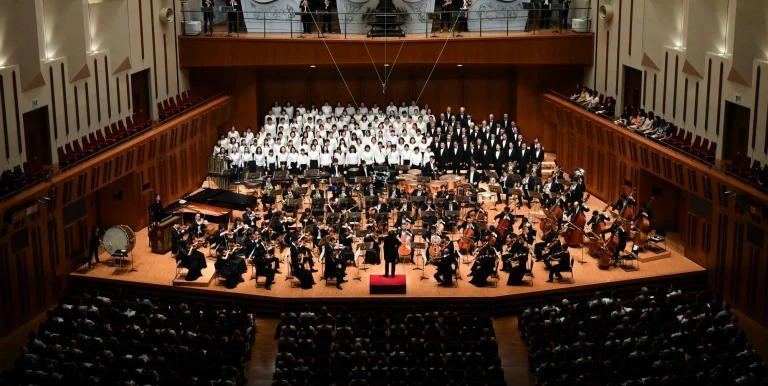 23405_verdi_requiem_200504_01.jpg