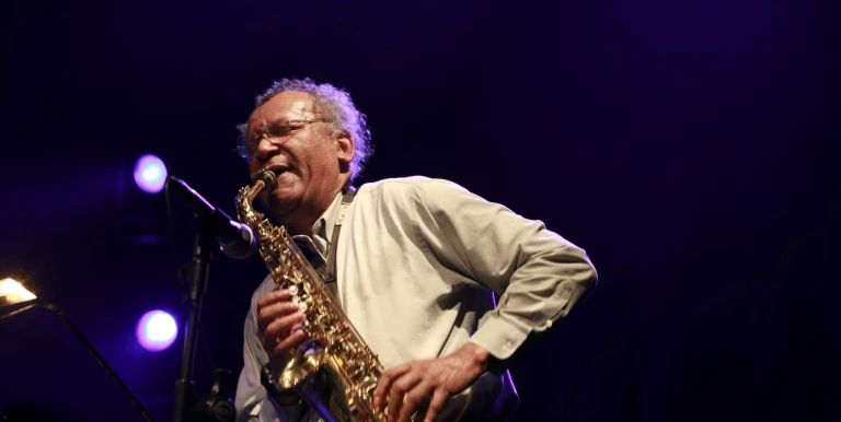 13470_anthony_braxton_diamond_curtain_wall_trio_150517_08-3.jpg