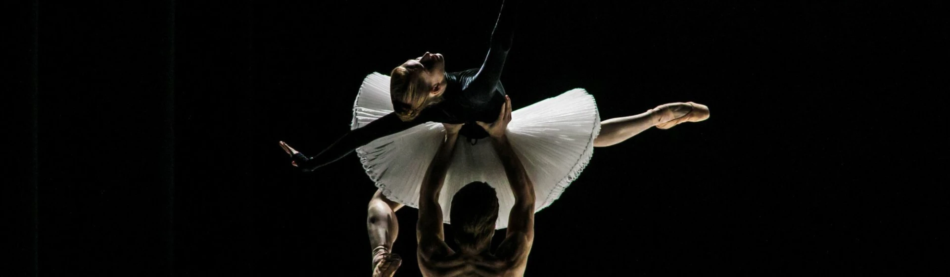 25591_Gyori_Balett_Movements_to_Stravinsky_Mimi_bemutato_211006_01.jpg