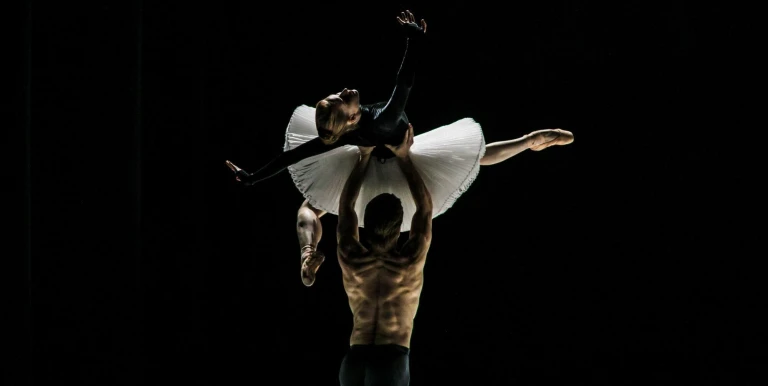 25591_Gyori_Balett_Movements_to_Stravinsky_Mimi_bemutato_211006_01.jpg
