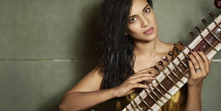 21114_Annoushka_Shankar_Shiraz_210923_01.jpg