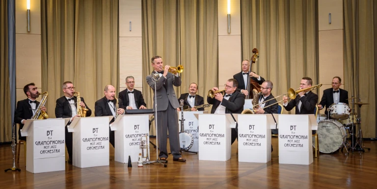 24271_hot_jazz_band_jazztime_220827_03.jpg