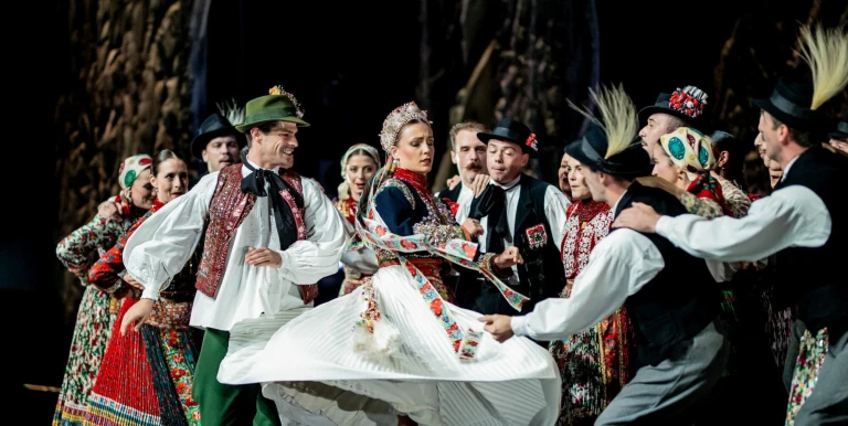 magyar_nemzeti_tancegyuttes_a_hutlen_feleseg_2023_02.jpg