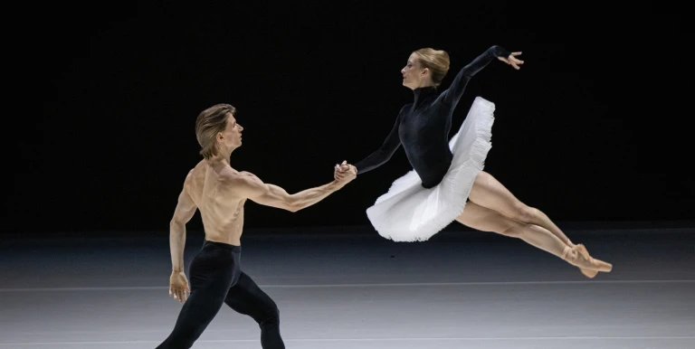 gyori_balett_movements_to_stravinsky_mimi_2023_01.jpg