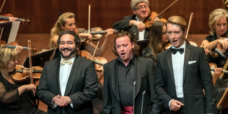 28445_jatszd_ujra_tenor3_231005_02.jpg