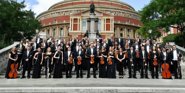 28304_bartok_tavasz_vaszilij_petrenko_es_a_royal_philharmonic_orchestra_241011_01.jpg