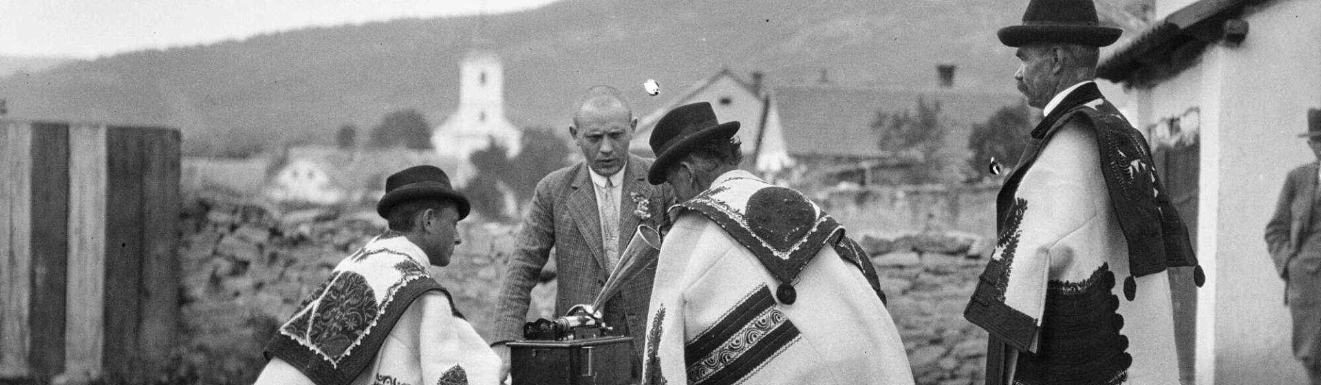 29447_vilagraszolo_podiumbeszelgetes_lajtha_laszlo_muveirol_es_nepzenegyujteseirol_241207_02.jpg