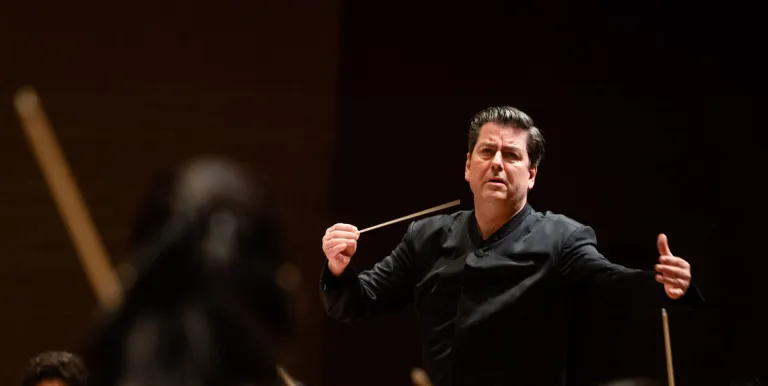 29208_sebastian_weigle_es_a_nemzeti_filharmonikus_zenekar_es_enekkar_251003_01.jpg