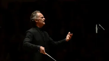 30975_nfz_debussy_saint_saens_jean_claude_casadesus_260225_02.jpg