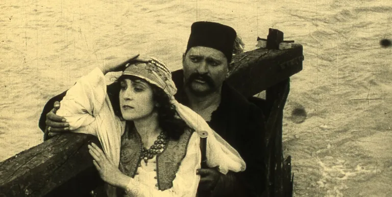 31189_filmmaratonra_hangolva_korda_sandor_az_aranyember_1918_filmkoncert_250914_01.jpg