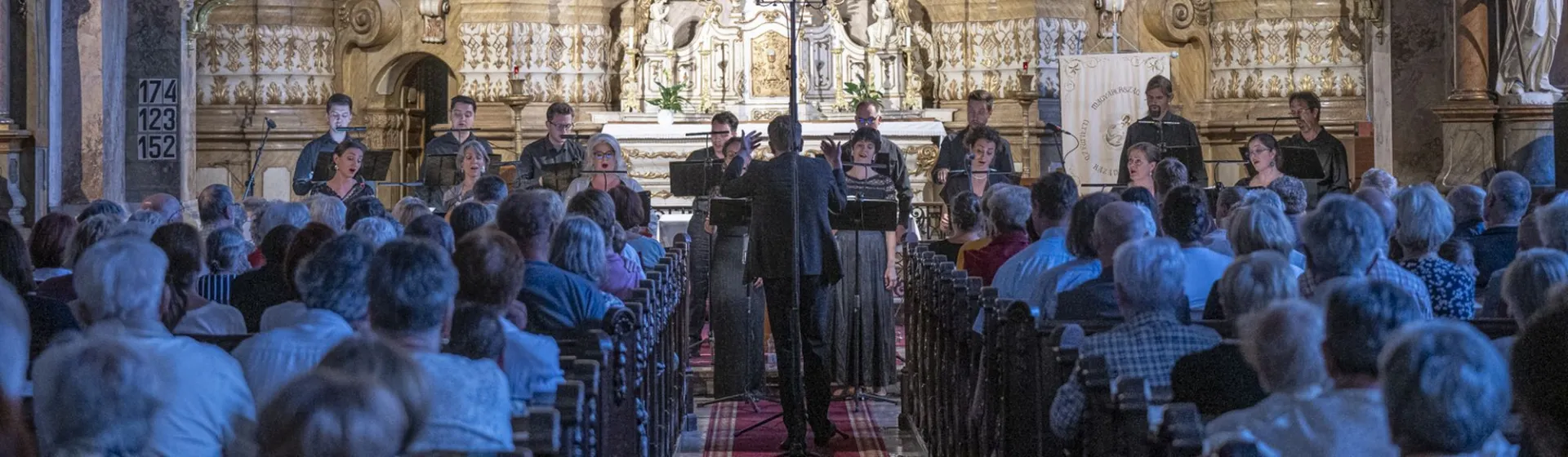 31712_angol_maraton_ars_oratoria_kamarakorus_260215_02.jpg