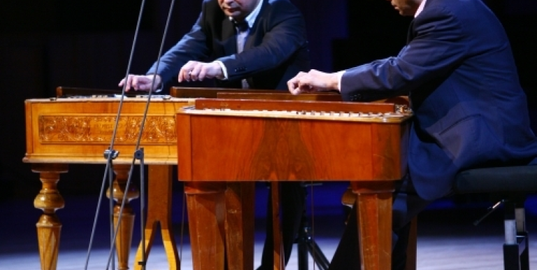 11375_vilagraszolo-az-ezerarcu-cimbalom.jpg
