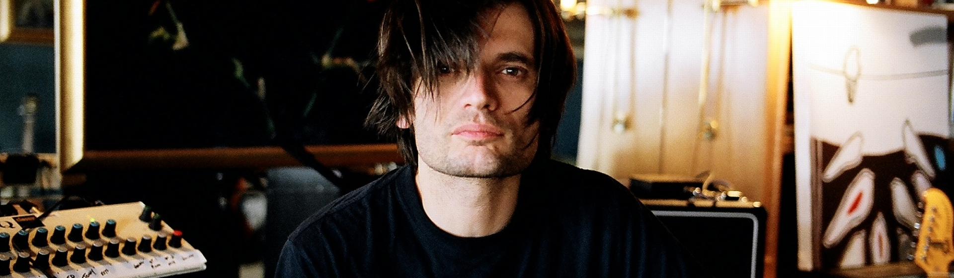 14830_cafe_jonny_greenwood_es_a_london_contemporary_orchestra_151017_01.jpg